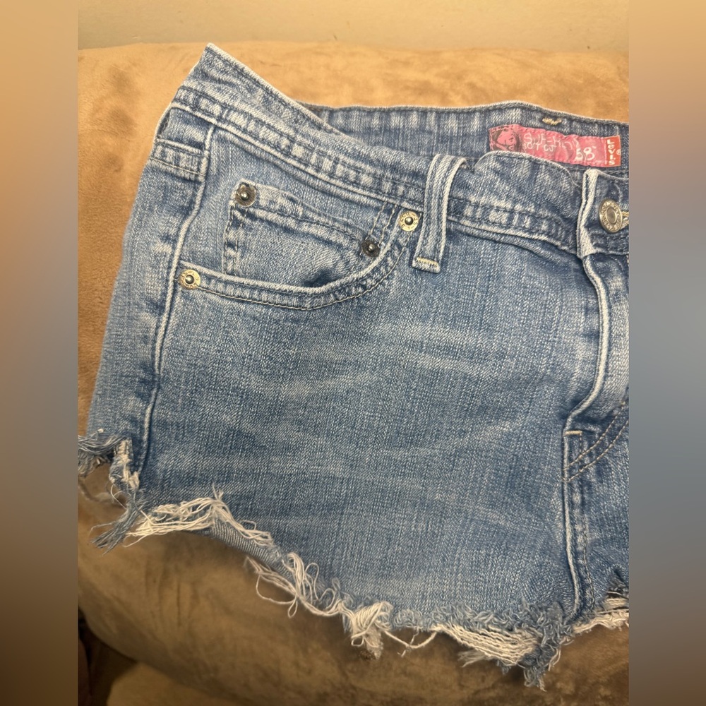 Women’s Y2K VTG Denim Levi’s’ 11M Cutoff Mini Skirt - Light Blue Jean
